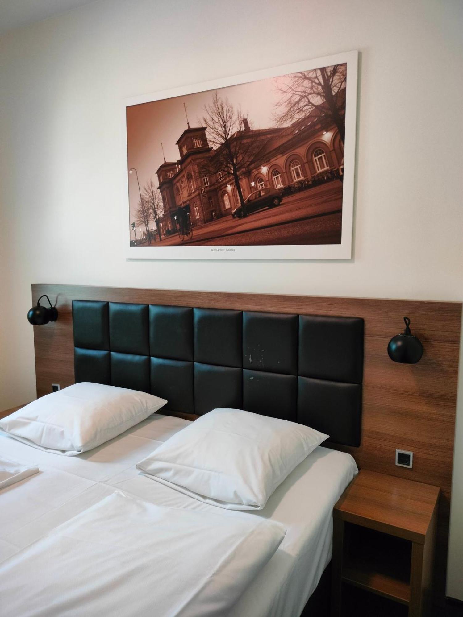 Hotel Jomfru Ane Олбор Екстериор снимка