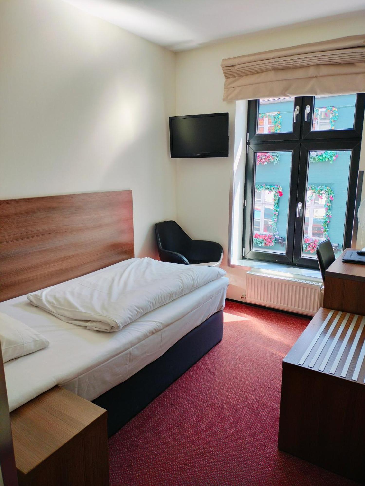 Hotel Jomfru Ane Олбор Екстериор снимка