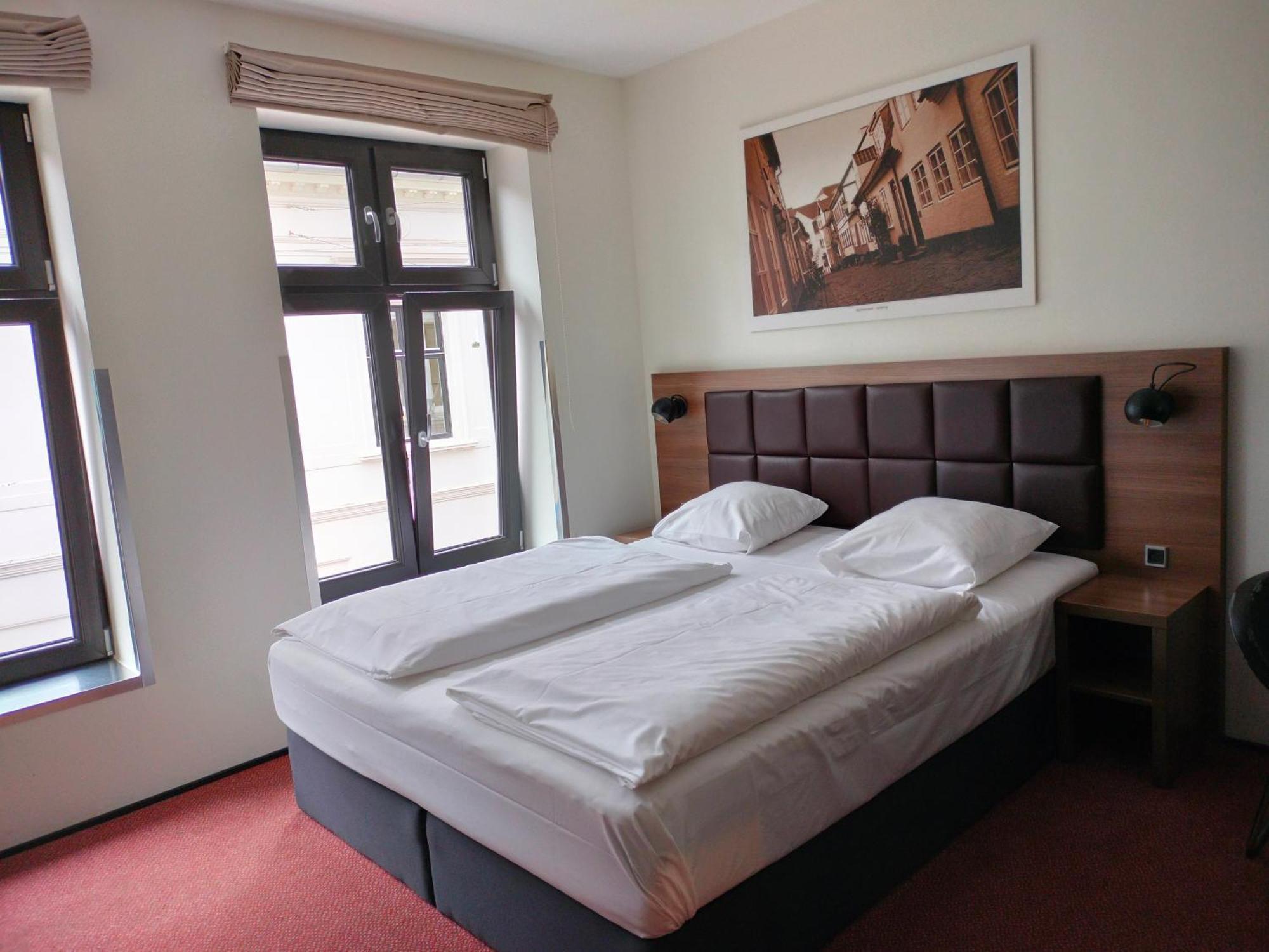 Hotel Jomfru Ane Олбор Екстериор снимка