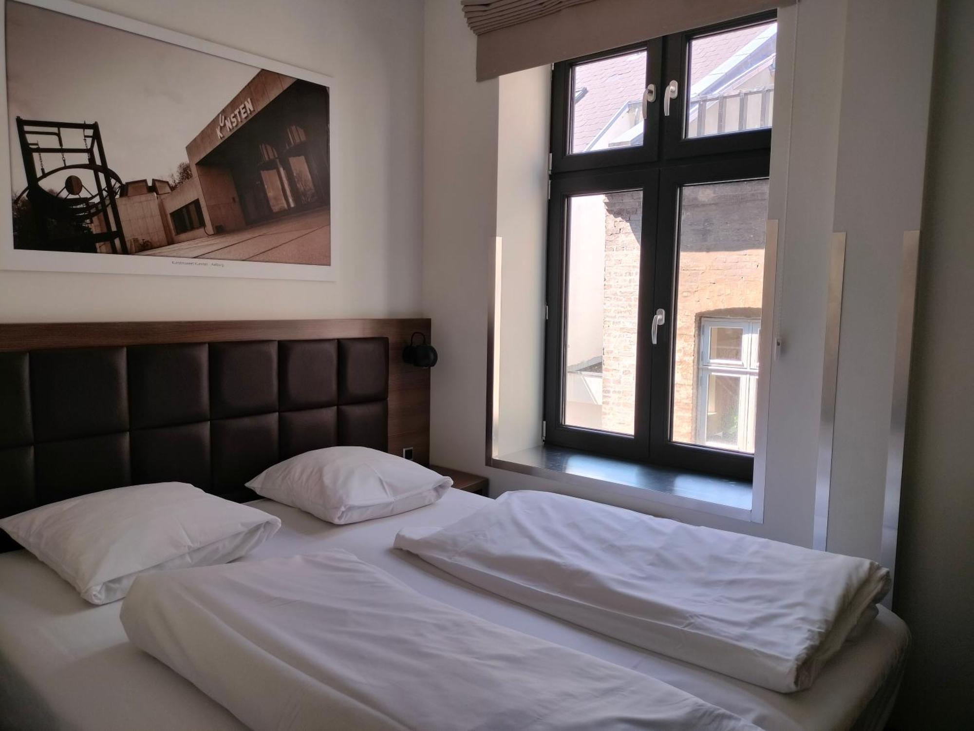 Hotel Jomfru Ane Олбор Екстериор снимка