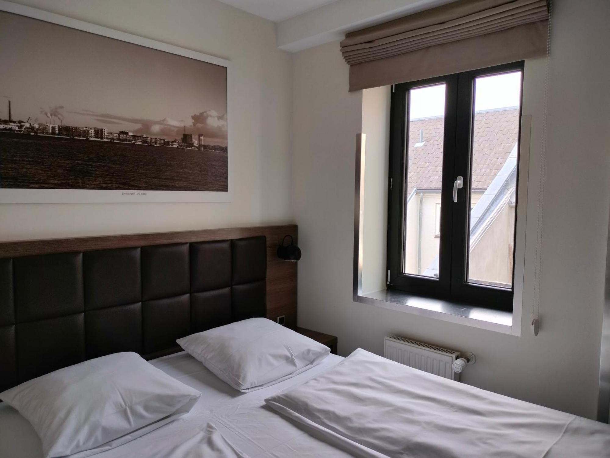 Hotel Jomfru Ane Олбор Екстериор снимка